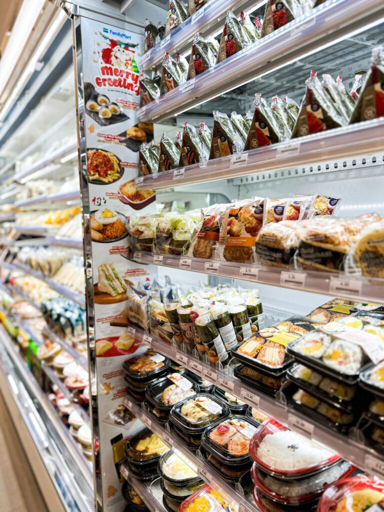 FamilyMart Buka Cawangan ke-2 & FamiCafé di IOI City Mall ! Family Mart IOI City Mall family Mart Putrajaya