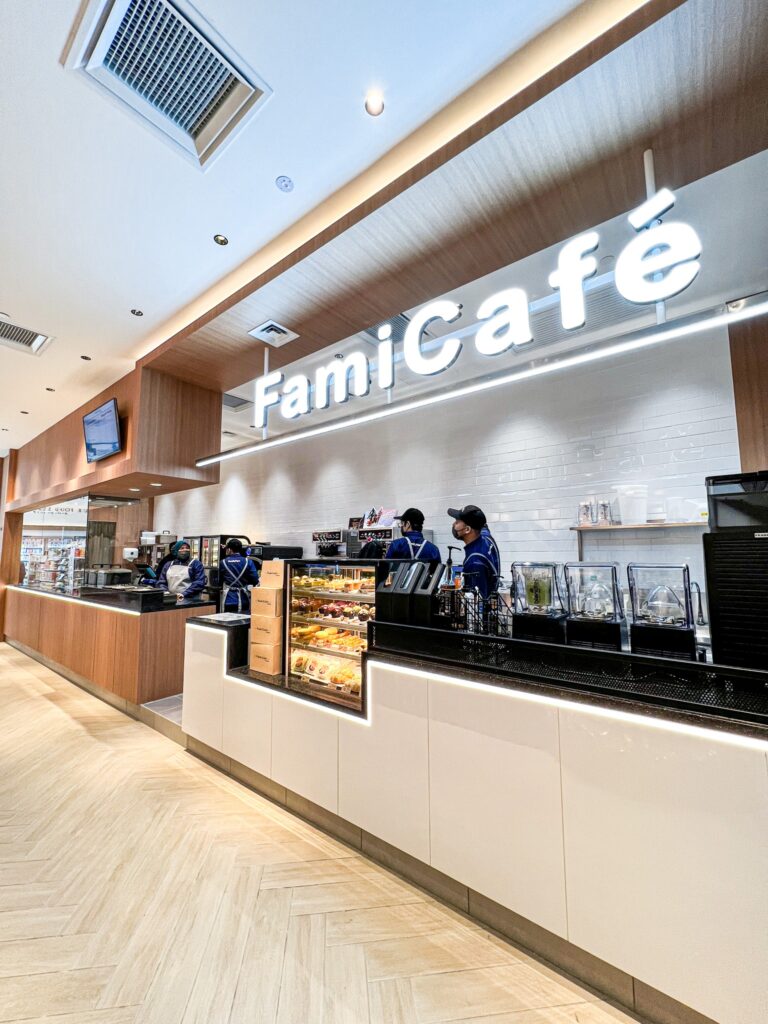 FamilyMart Buka Cawangan ke-2 & FamiCafé di IOI City Mall ! Family Mart IOI City Mall family Mart Putrajaya