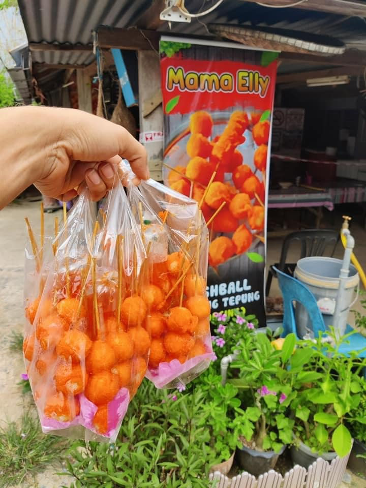 Kedai Mama Elly: Port Makan Wajib Cuba Sebelum Shopping di Padang Besar