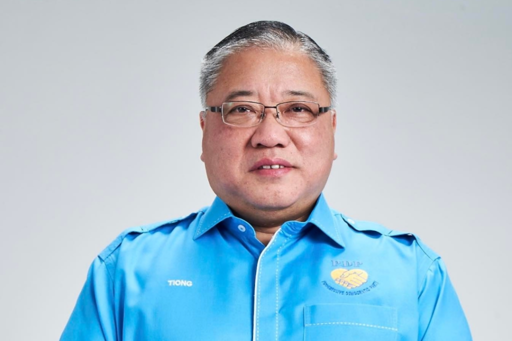 tiong king sing sarawak PDP